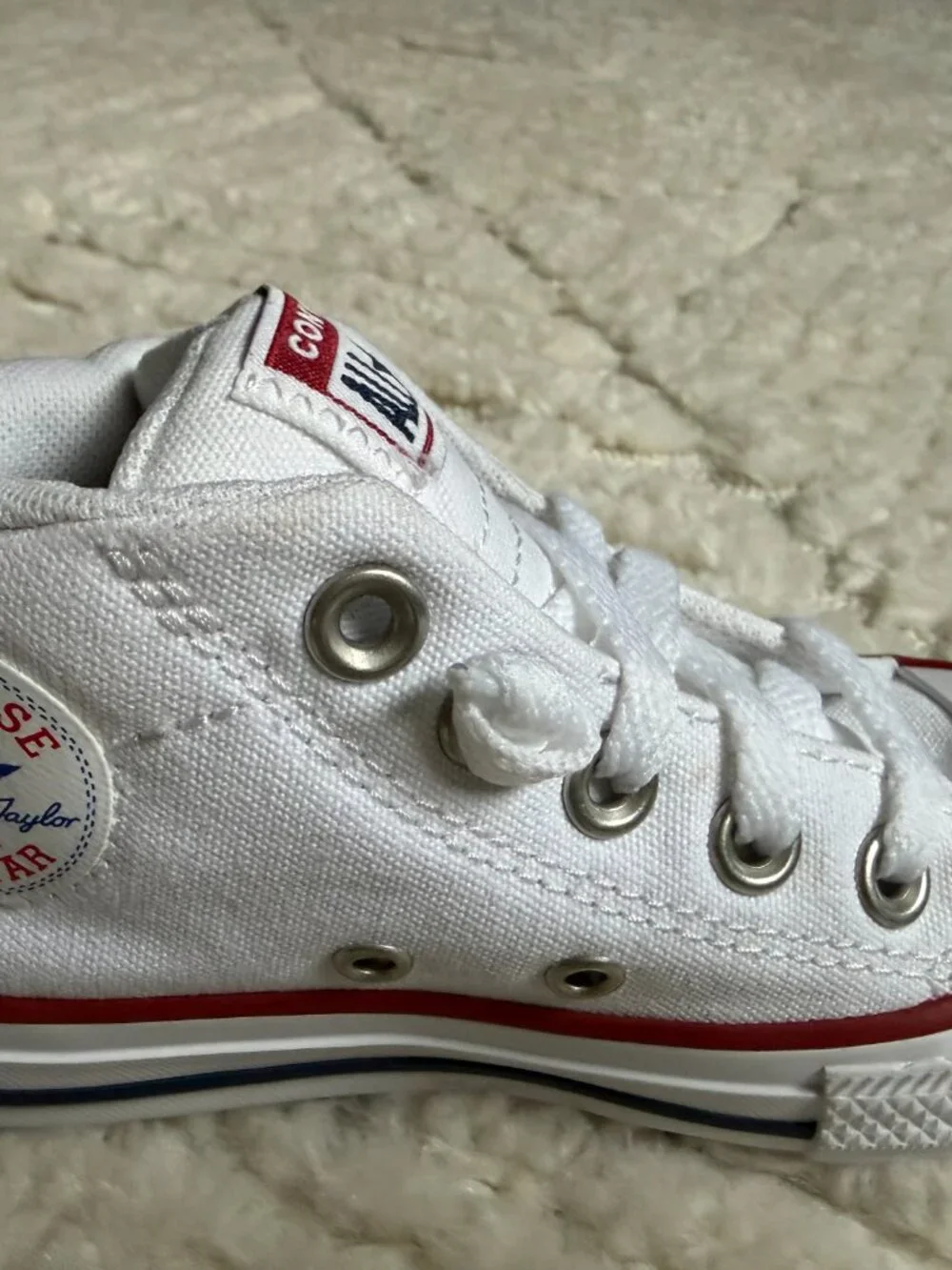 Converse white canvas